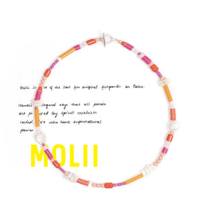Molii in Pinks